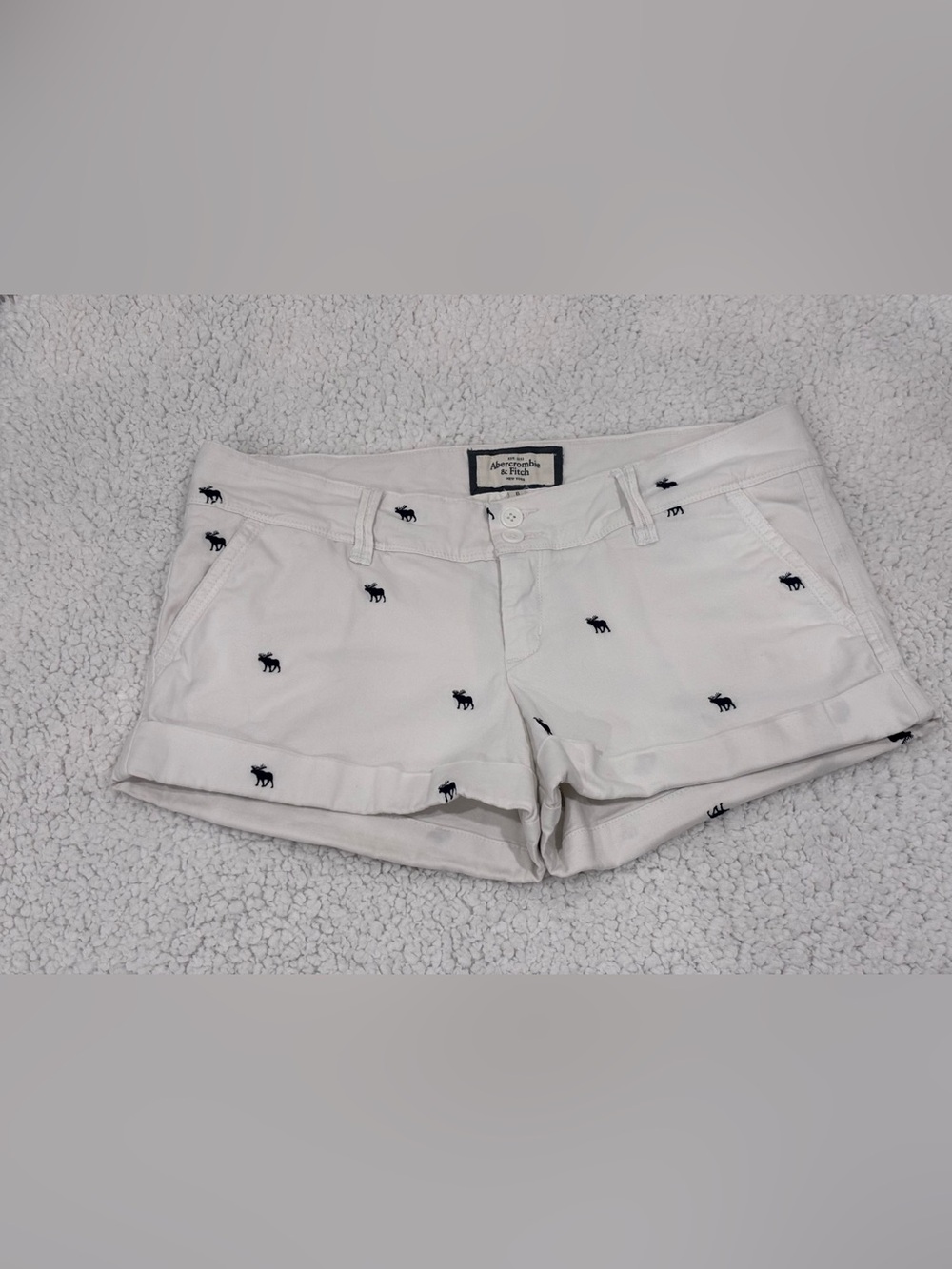 Abercrombie & Fitch A&F White Low Rise Shorts Black Moose Logo Y2K Vintage 6